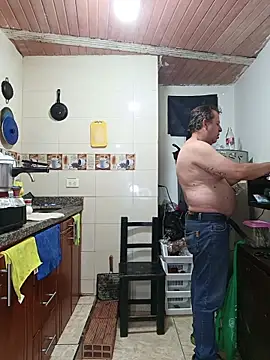 Snapshot of ZuriandAlex chatting on 02.28.26 ZuriandAlex online show from 02.28.26