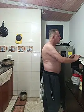 Snapshot of ZuriandAlex chatting on 03.06.26 ZuriandAlex online show from 03.06.26