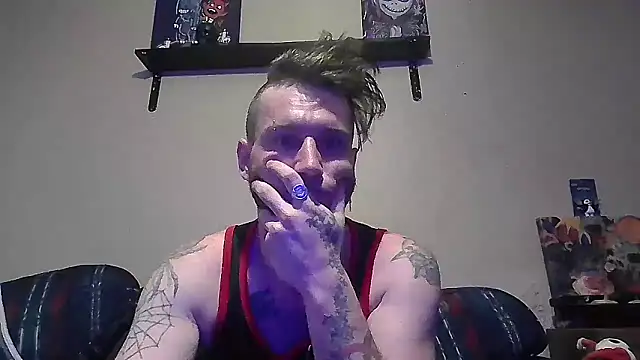 Snapshot of AlvinFoxx chatting on 01.05.25 AlvinFoxx online show from 01.05.25