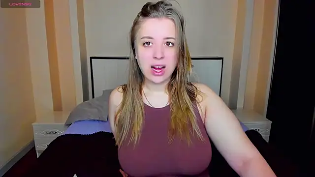 Snapshot of AlexissM chatting on 12.17.25 AlexissM online show from 12.17.25