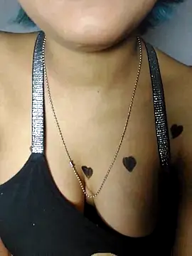 Snapshot of azulzulix chatting on 02.21.25 azulzulix online show from 02.21.25