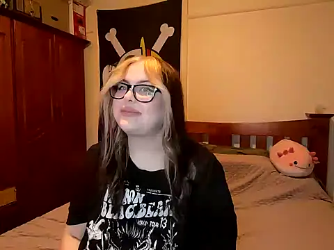 Snapshot of ChubbyBubs chatting on 01.11.25 ChubbyBubs online show from 01.11.25