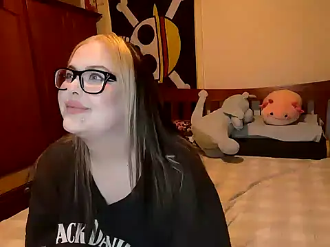 Snapshot of ChubbyBubs chatting on 01.18.25 ChubbyBubs online show from 01.18.25