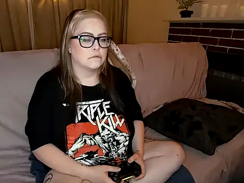 Snapshot of ChubbyBubs chatting on 02.12.25 ChubbyBubs online show from 02.12.25