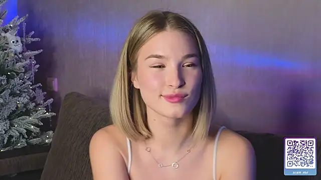 Snapshot of Starlit_Eternity chatting on 01.08.25 Starlit Eternity online show from 01.08.25