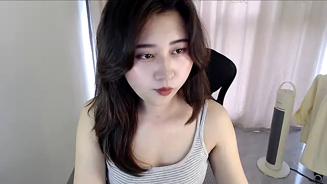 Snapshot of Liliya-77 chatting on 04.06.26 Liliya-77 online show from 04.06.26