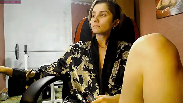 womanstrong78 online show from 01.06.25