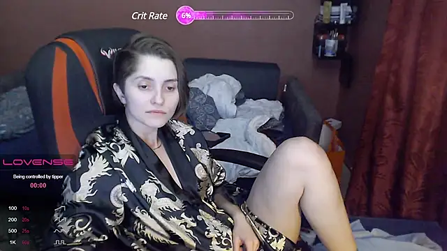 womanstrong78 online show from 02.12.25