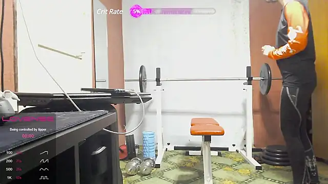 womanstrong78 online show from 02.14.25