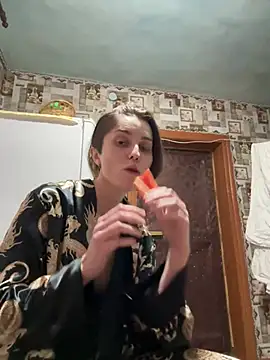 womanstrong78 online show from 03.12.25