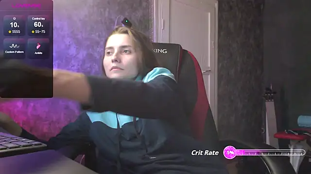 womanstrong78 online show from 09.23.25