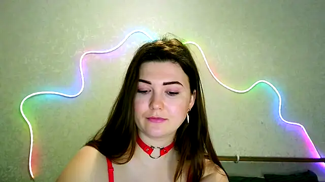 Snapshot of SeductiveTati chatting on 10.25.25 SeductiveTati online show from 10.25.25