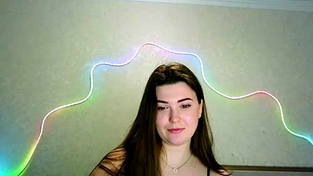 Snapshot of SeductiveTati chatting on 11.29.25 SeductiveTati online show from 11.29.25