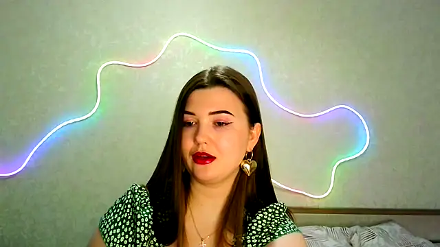 Snapshot of SeductiveTati chatting on 01.14.26 SeductiveTati online show from 01.14.26