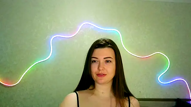 Snapshot of SeductiveTati chatting on 03.17.26 SeductiveTati online show from 03.17.26