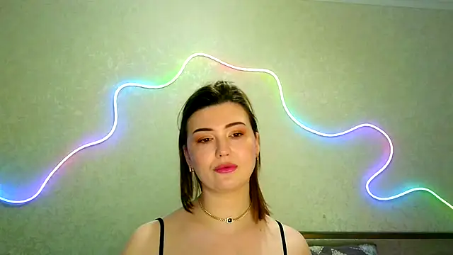 Snapshot of SeductiveTati chatting on 03.22.26 SeductiveTati online show from 03.22.26