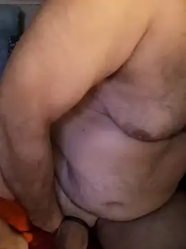 Snapshot of johngreece1 chatting on 10.25.25 johngreece1 online show from 10.25.25