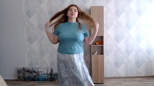 Snapshot of Melina_Hot9 chatting on 10.19.25 Melina Hot9 online show from 10.19.25