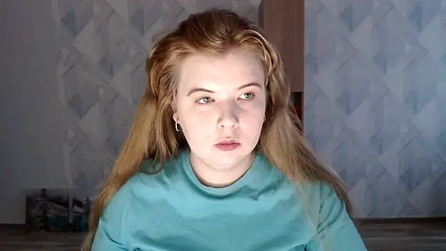 Snapshot of Melina_Hot9 chatting on 10.26.25 Melina Hot9 online show from 10.26.25