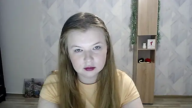 Snapshot of Melina_Hot9 chatting on 12.05.25 Melina Hot9 online show from 12.05.25