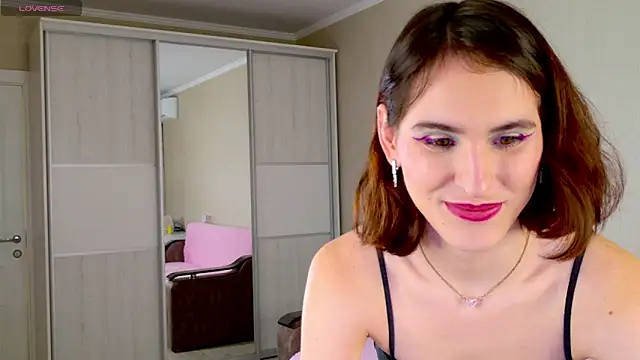 FridaCure online show from 01.05.25