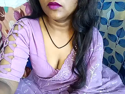 Snapshot of Muktha chatting on 02.02.25 Muktha online show from 02.02.25