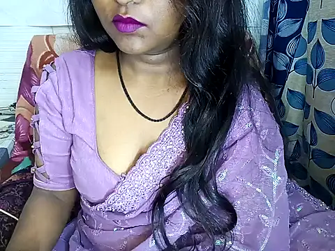 Snapshot of Muktha chatting on 02.06.25 Muktha online show from 02.06.25