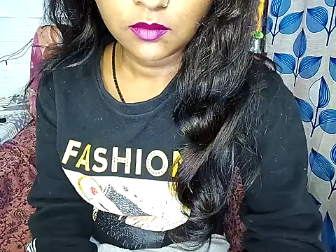 Snapshot of Muktha chatting on 02.09.25 Muktha online show from 02.09.25