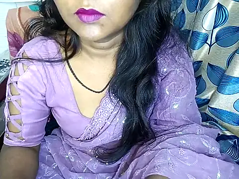 Snapshot of Muktha chatting on 02.26.25 Muktha online show from 02.26.25