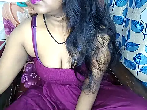 Snapshot of Muktha chatting on 02.27.25 Muktha online show from 02.27.25