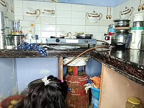 Snapshot of Muktha chatting on 09.10.25 Muktha online show from 09.10.25