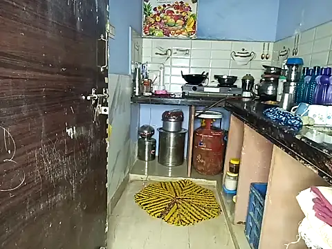 Snapshot of Muktha chatting on 09.27.25 Muktha online show from 09.27.25