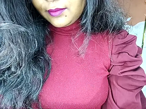 Snapshot of Muktha chatting on 10.11.25 Muktha online show from 10.11.25