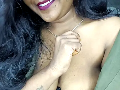 Snapshot of Muktha chatting on 10.17.25 Muktha online show from 10.17.25