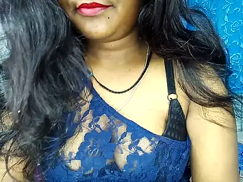 Snapshot of Muktha chatting on 11.02.25 Muktha online show from 11.02.25