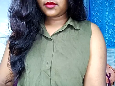 Snapshot of Muktha chatting on 11.03.25 Muktha online show from 11.03.25