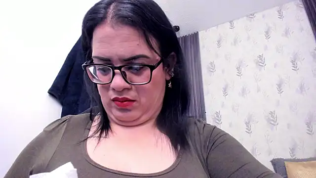 Snapshot of brigittemiller chatting on 11.04.25 brigittemiller online show from 11.04.25