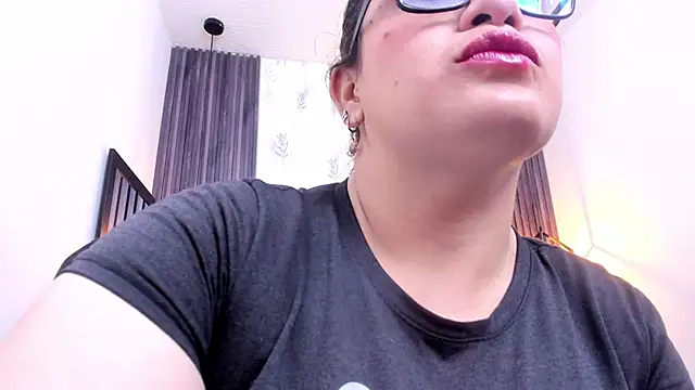 Snapshot of brigittemiller chatting on 11.07.25 brigittemiller online show from 11.07.25