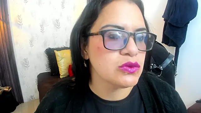 Snapshot of brigittemiller chatting on 11.16.25 brigittemiller online show from 11.16.25