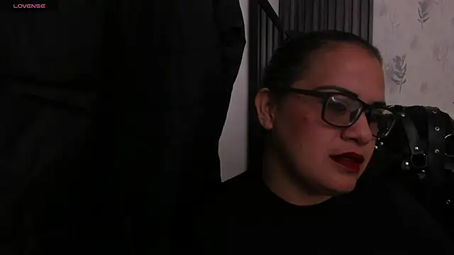 Snapshot of brigittemiller chatting on 11.26.25 brigittemiller online show from 11.26.25