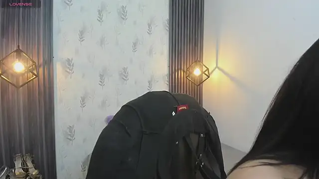 Snapshot of brigittemiller chatting on 12.15.25 brigittemiller online show from 12.15.25