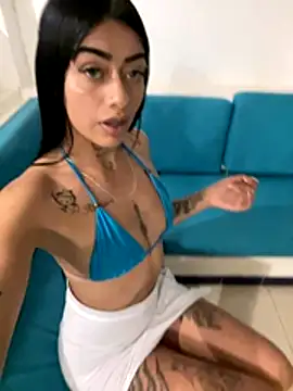 Snapshot of ZairaSofia1 chatting on 12.03.25 ZairaSofia1 online show from 12.03.25