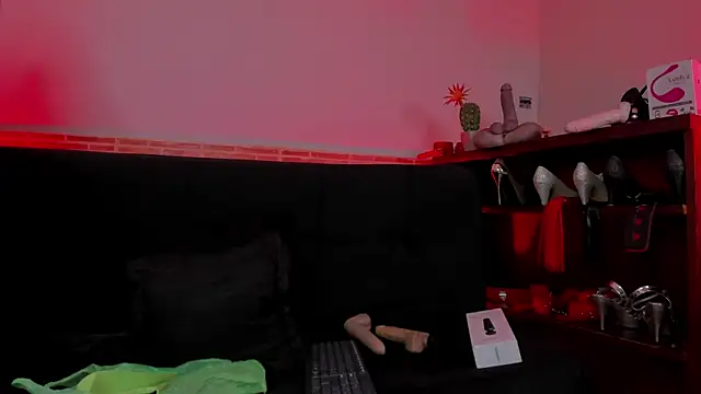 lilith-deveraux online show from 03.10.25