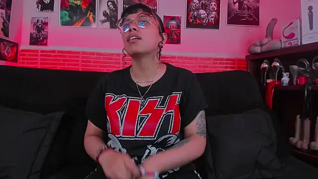 lilith-deveraux online show from 09.16.25