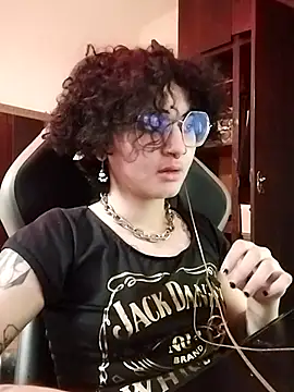poison-eeve online show from 02.20.25