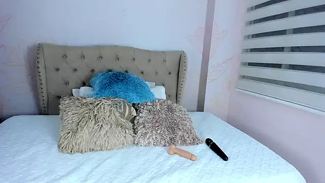 Snapshot of MelissaGrayy chatting on 11.20.25 MelissaGrayy online show from 11.20.25