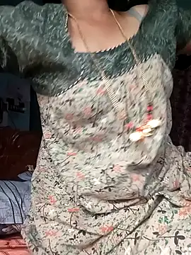 Snapshot of gunjan22 chatting on 01.09.25 gunjan22 online show from 01.09.25