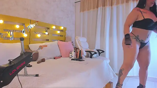 Snapshot of Rubi_Love_ chatting on 09.26.25 Rubi Love online show from 09.26.25