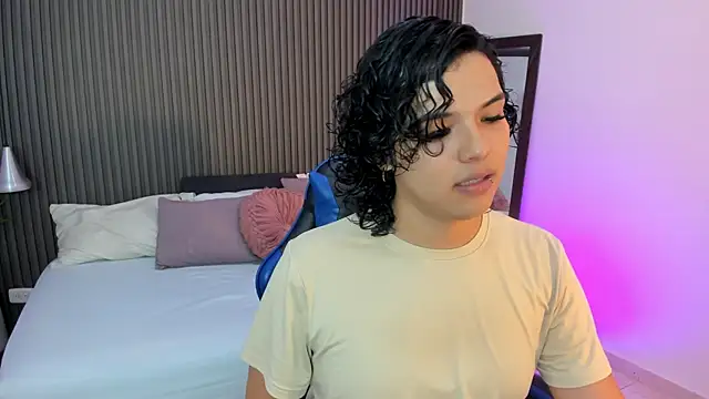 Snapshot of Axel_brunette1 chatting on 05.23.26 Axel brunette1 online show from 05.23.26