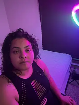 Snapshot of DatBishYouMiss chatting on 01.20.25 DatBishYouMiss online show from 01.20.25